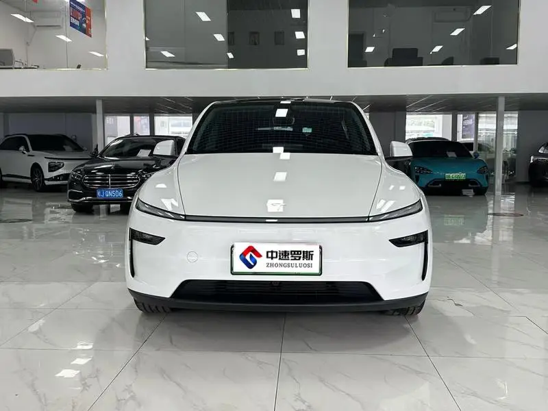Model Y 2025 rear-wheel drive version — 2