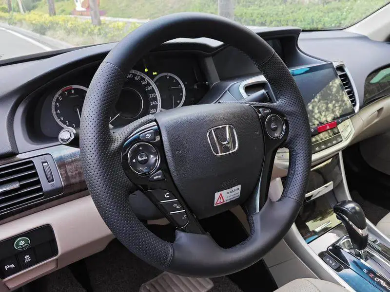Accord 2014 2.4L EXN Luxury Navigation Edition — 9