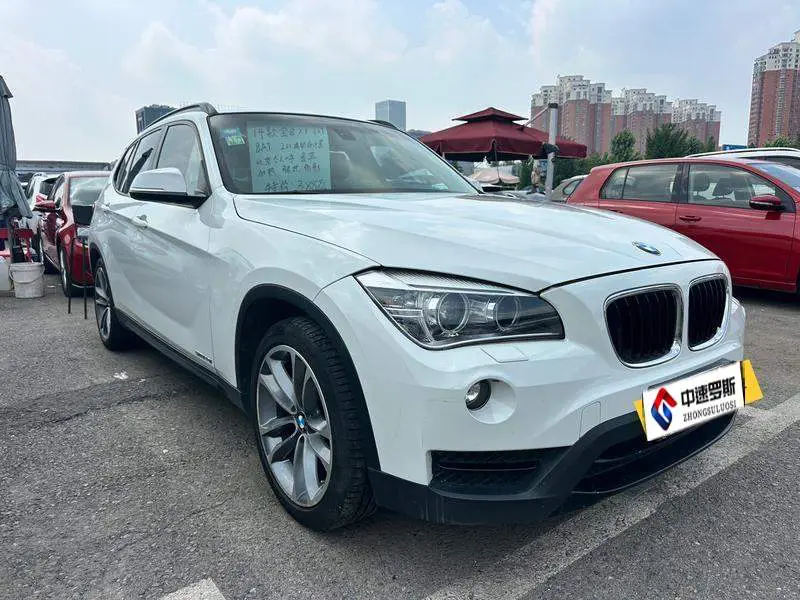 BMW X1 2013 sDrive20i Sports Design Package — 3