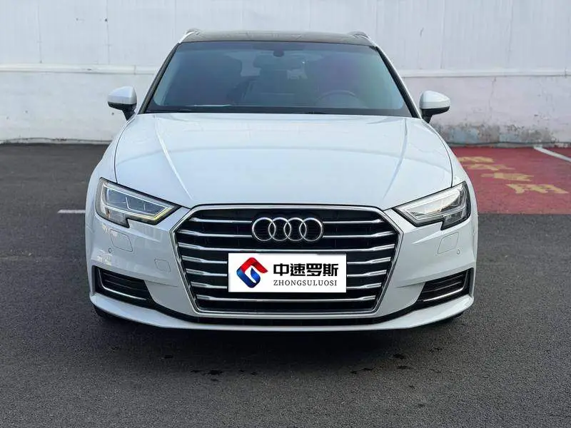 Audi A3 2017 Sportback 35 TFSI Fashion Edition — 2