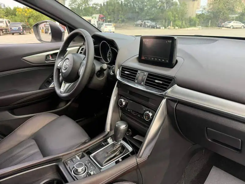 Mazda CX-4 2016 2.0L Automatic 2WD Blue Sky Premium Edition — 12