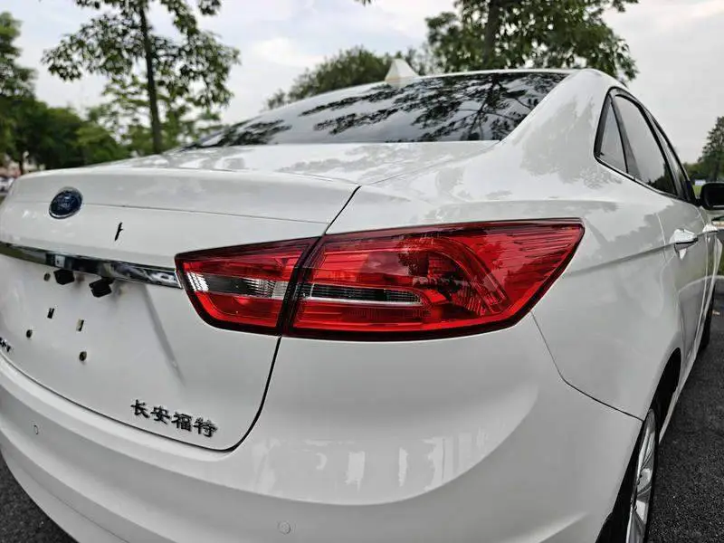 Furis 2015 1.5L Automatic Fashion Model — 9