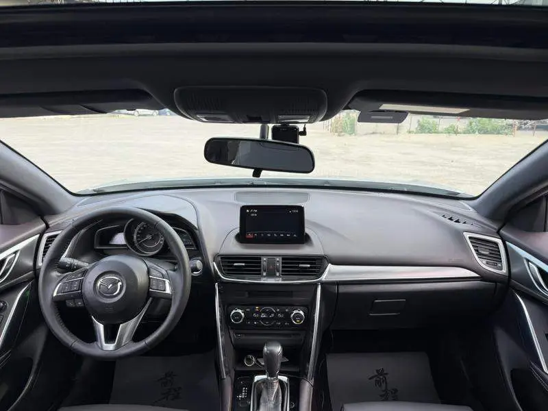 Mazda CX-4 2016 2.0L Automatic 2WD Blue Sky Premium Edition — 8