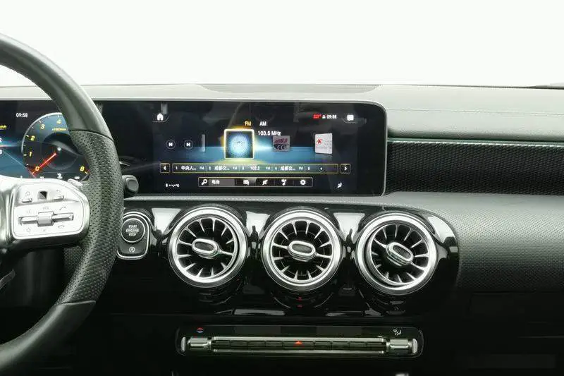 Mercedes-Benz A-Class 2020 A 200 L Sports Sedan Fashion Edition — 13