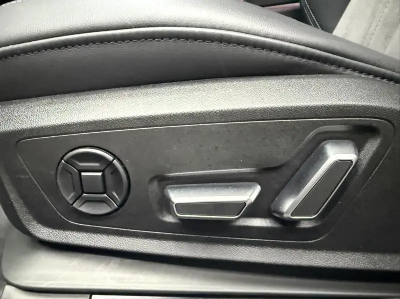 Audi A6L 2024 45 TFSI Premium Elegance — 16