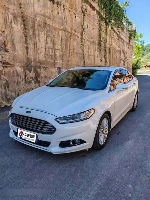 Mondeo 2013 2.0L GTDi200 Luxury Model