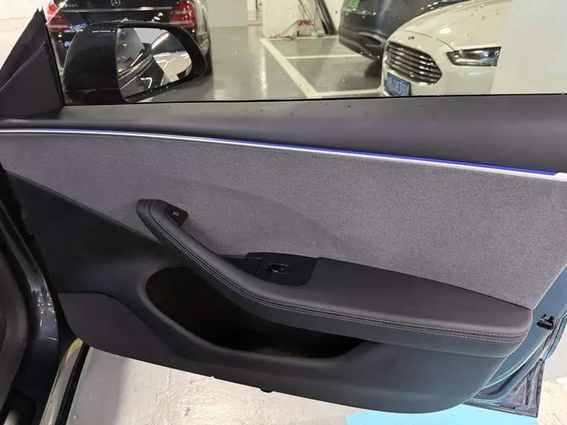 Model 3 2023 rear-wheel drive version — 11