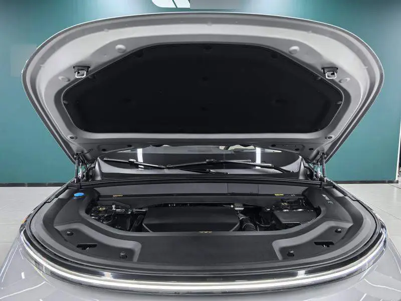 Ideal L9 2025 Ultra Smart New Edition — 12
