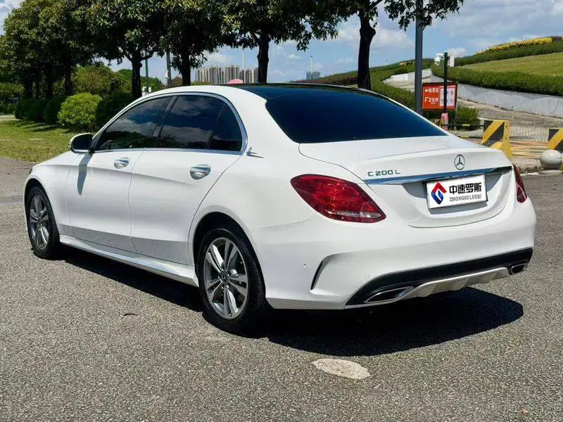 Mercedes-Benz C-Class 2018 C 200 L Sports Edition — 4