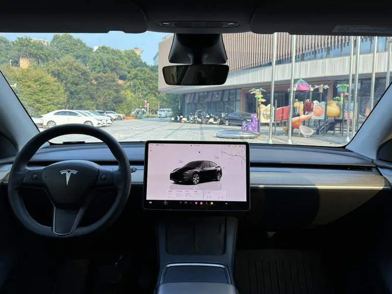 Model Y 2022 facelifted rear-wheel drive version — 9