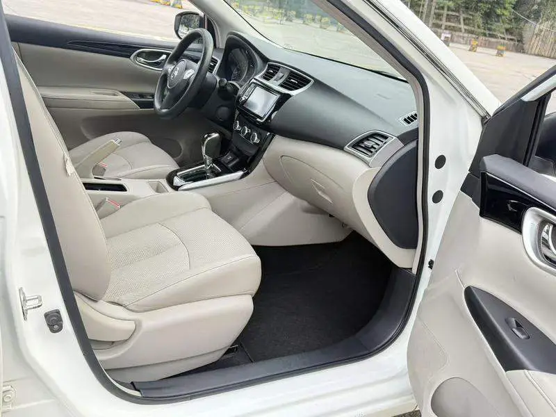 Sylphy 2016 1.6XL CVT Premium Edition — 4