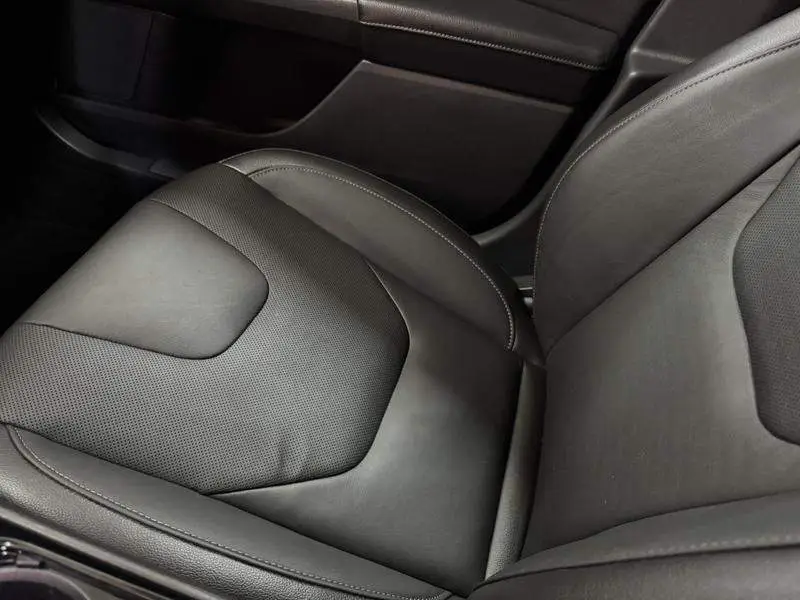 Mondeo 2013 2.0L GTDi240 luxury sports model — 8