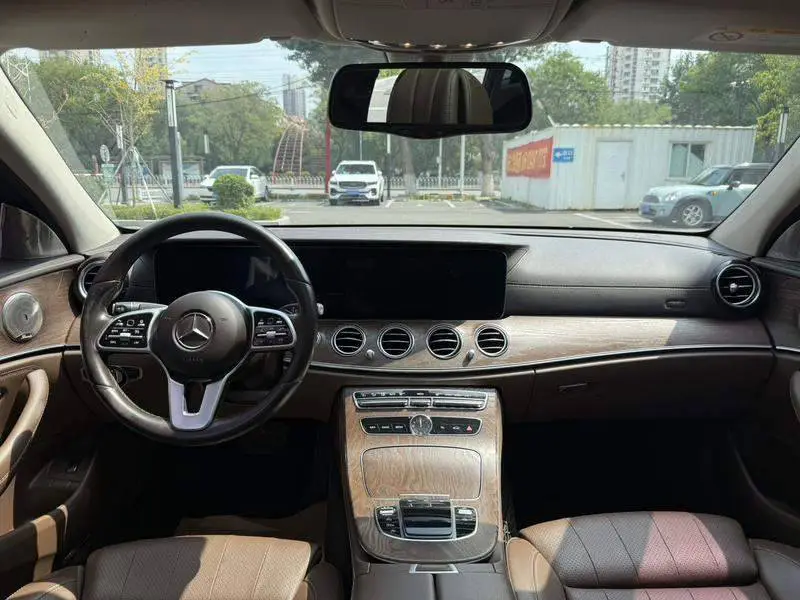Mercedes-Benz E-Class 2019 E 260 L 4MATIC — 14