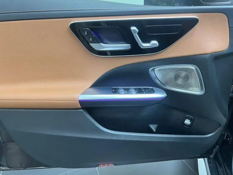 Mercedes-Benz C-Class 2023 C 260 L Sport — 10