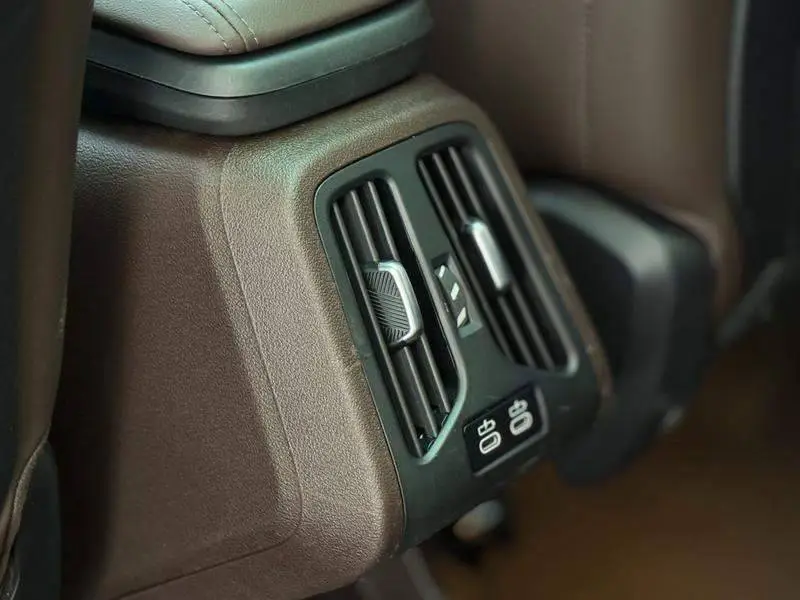BMW X1 2023 sDrive25Li X Design Package — 16