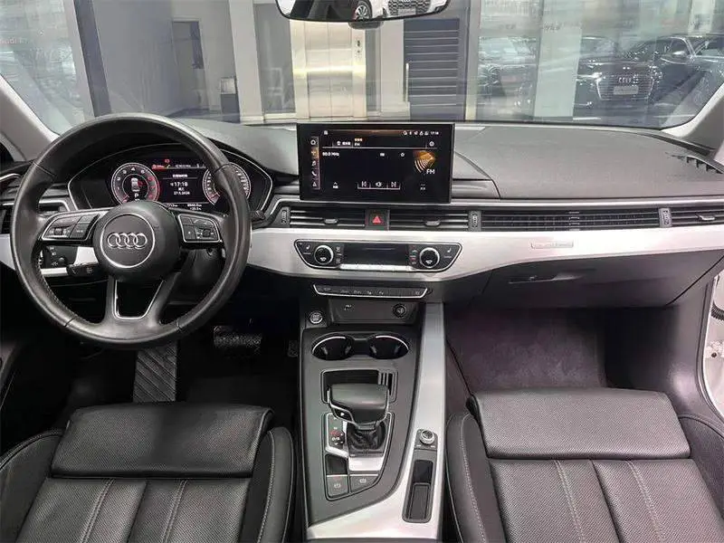 Audi A4L 2020 40 TFSI quattro Luxury Dynamic Edition — 12