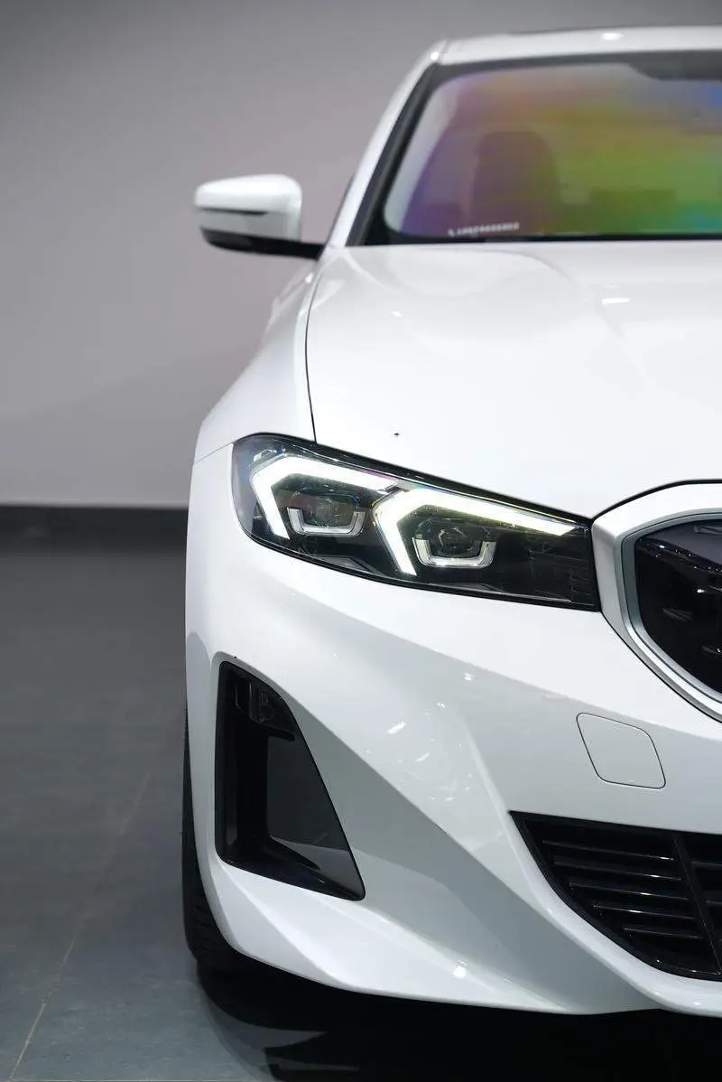 BMW i3 2022 eDrive 35 L — 20