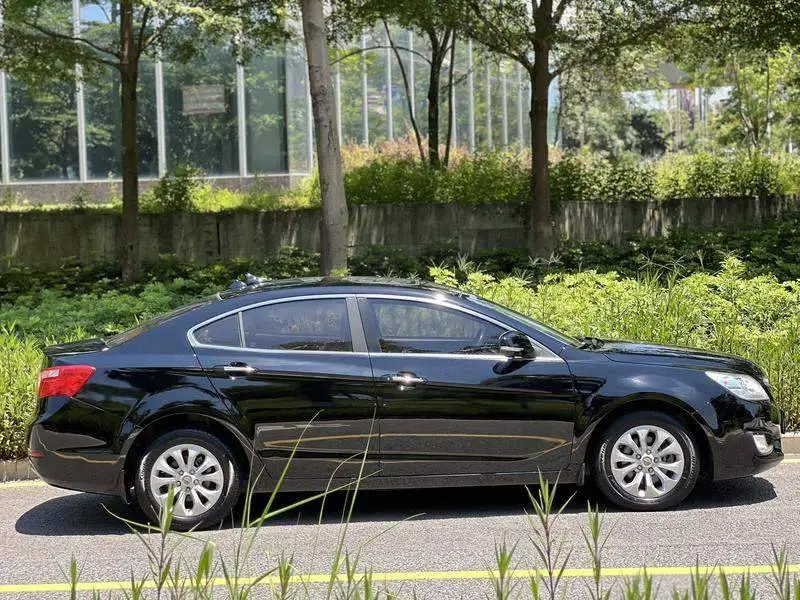 Haima M8 2017 1.8T Automatic — 7
