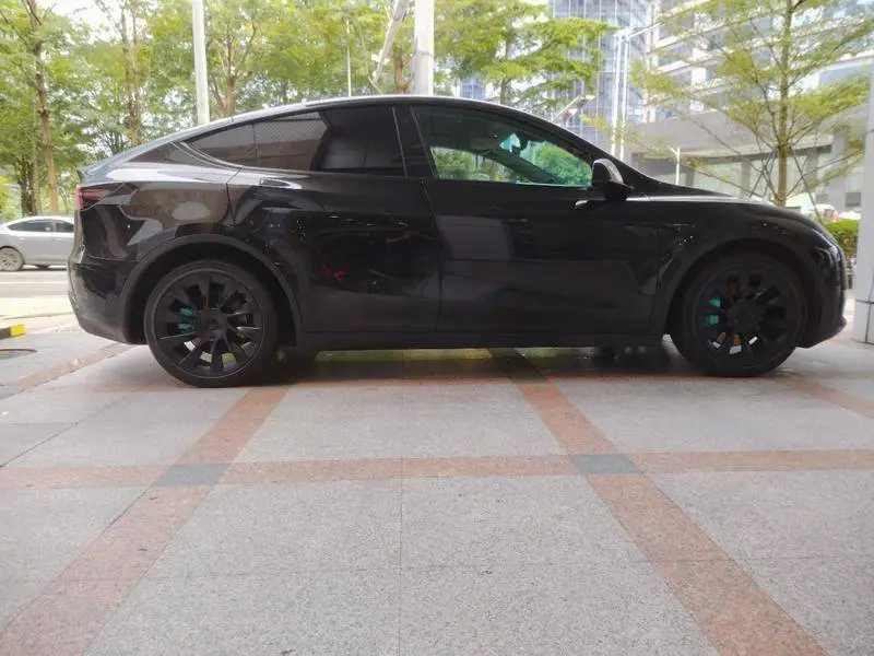 Model Y 2021 Long Range All-Wheel Drive — 8