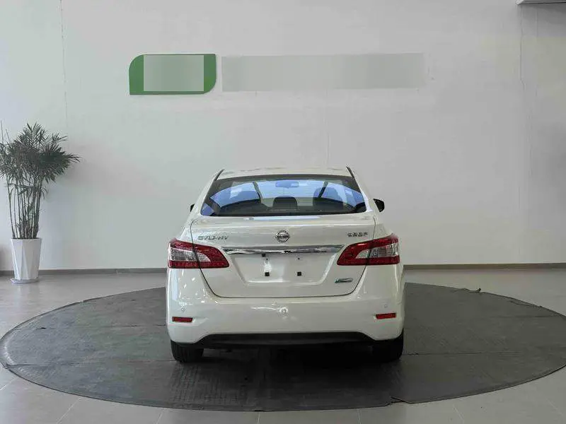 Sylphy 2014 1.6XV CVT Premium Edition — 6