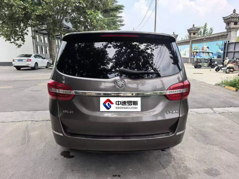 Buick GL8 2015 2.4L Luxury Business Edition — 5