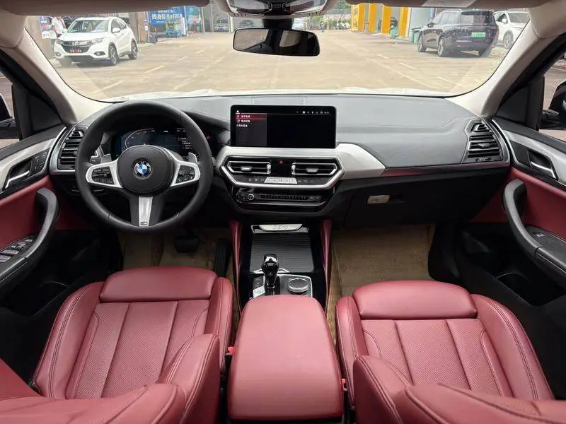 BMW X4 2022 xDrive 25i M Sport Package — 7