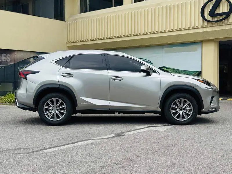 Lexus NX 2020 300h Front Drive Edition National VI — 6