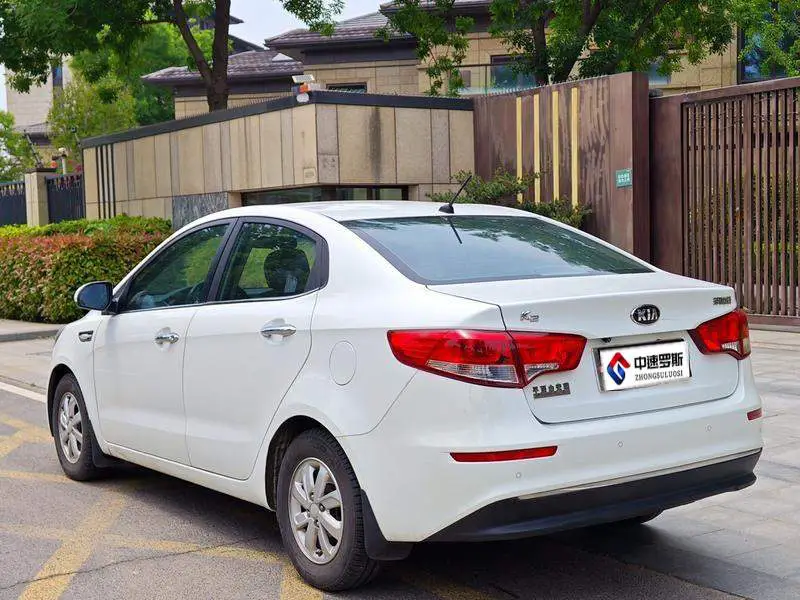 Kia K2 2015 Sedan 1.4L AT GLS — 4