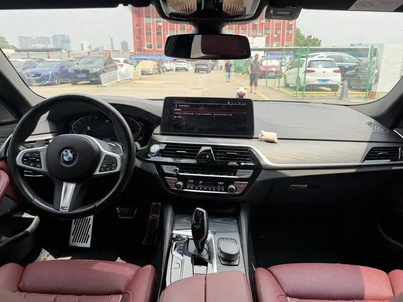BMW 5 Series 2021 530Li Premium M Sport Package — 11