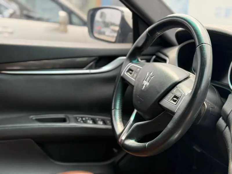 Ghibli 2014 3.0T Standard Edition — 11