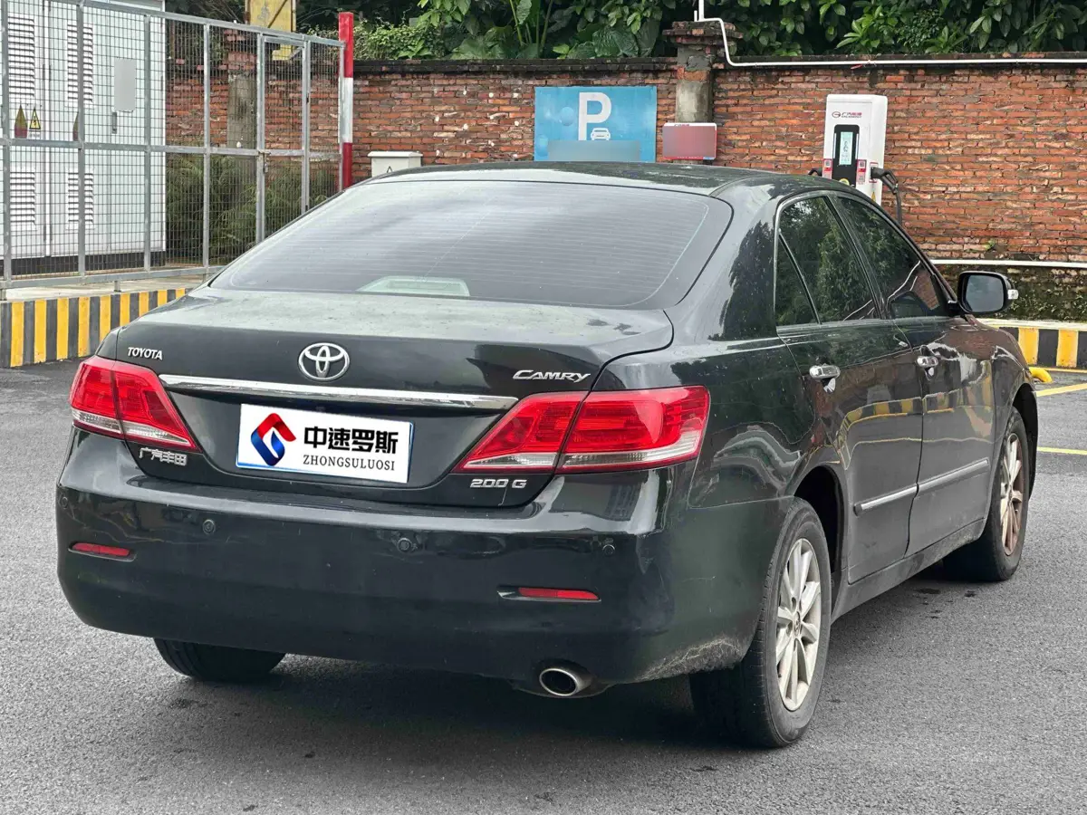 Camry 2009 240G Deluxe Edition — 4