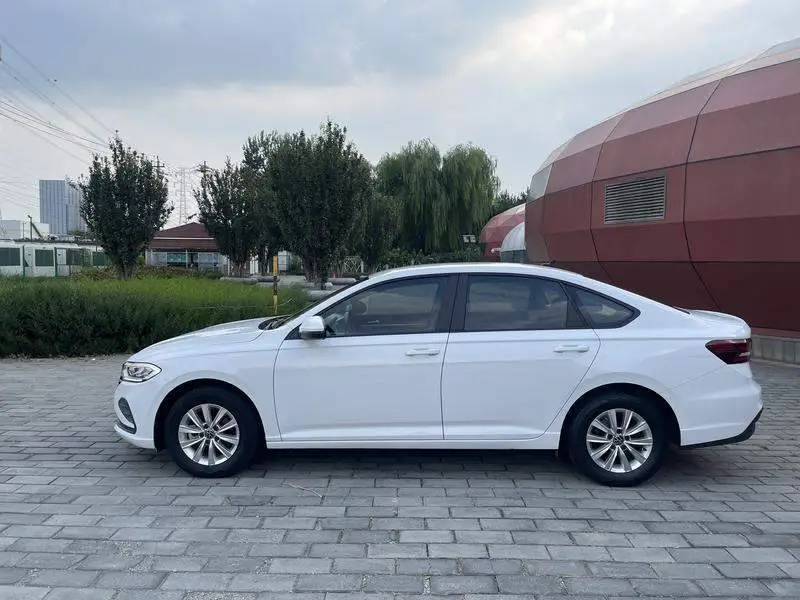 Lavida 2023 facelift 1.5L automatic Deyi version — 4