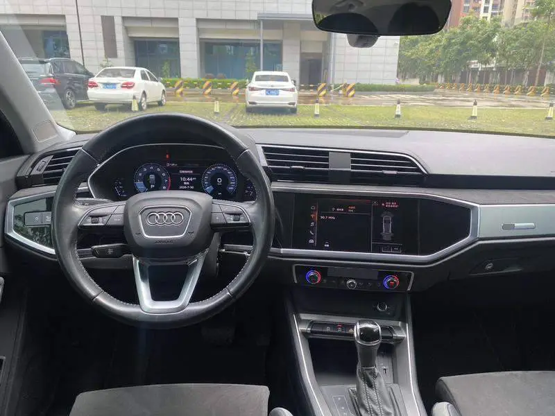 Audi Q3 2019 35 TFSI Progressive Dynamic Edition — 10