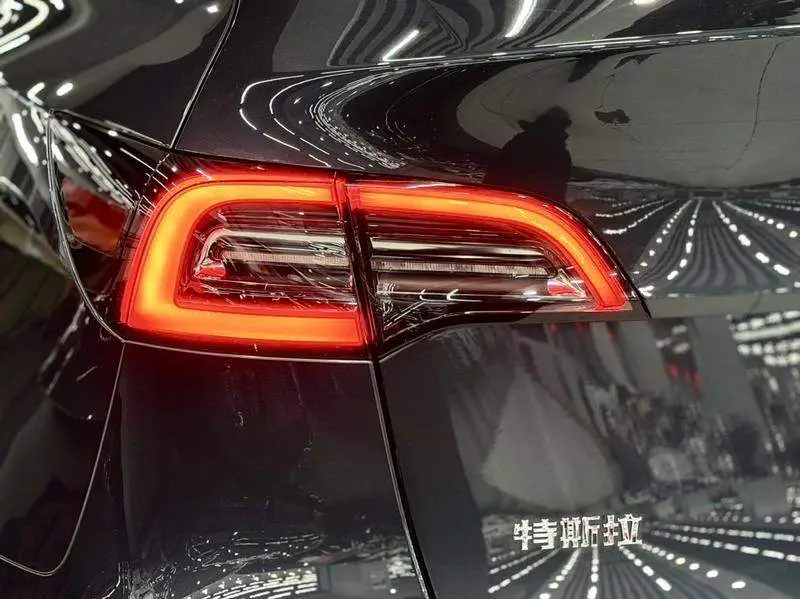 Model Y 2024 rear-wheel drive version — 9