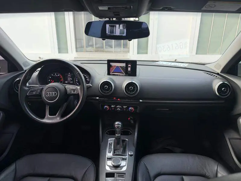 Audi A3 2017 Sportback 35 TFSI Fashion Edition — 9
