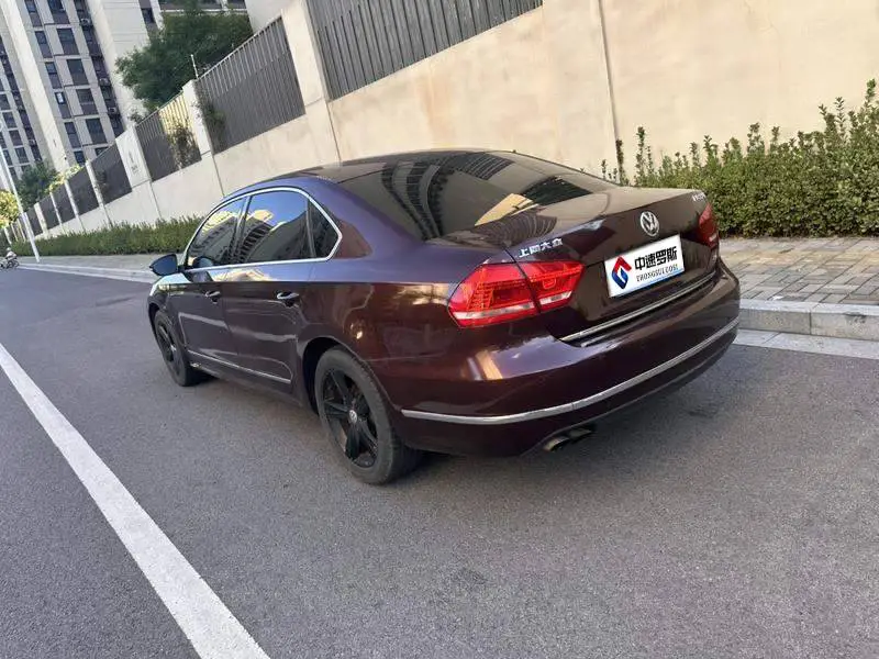 Passat 2011 1.8TSI DSG Royal Edition — 3
